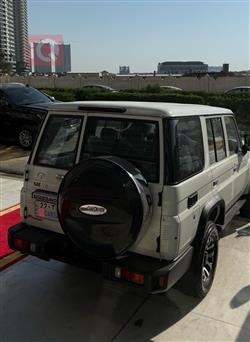 تويوتا لاند كروزر 76